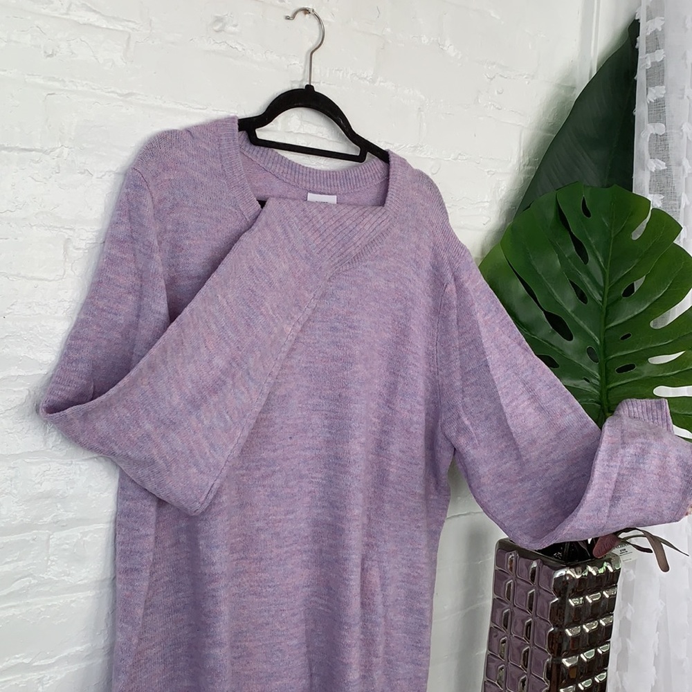 Old Navy lilac sweater